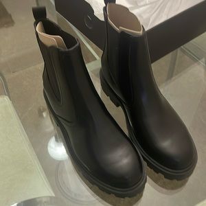 (SOLD) Brand New Nine West Leather Boots